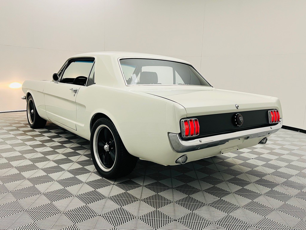 1966 Ford Mustang Image 35
