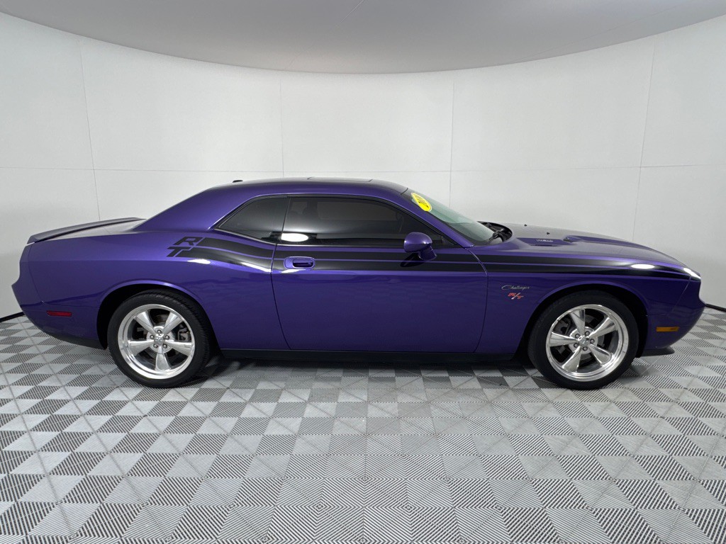 2010 Dodge Challenger Image 4