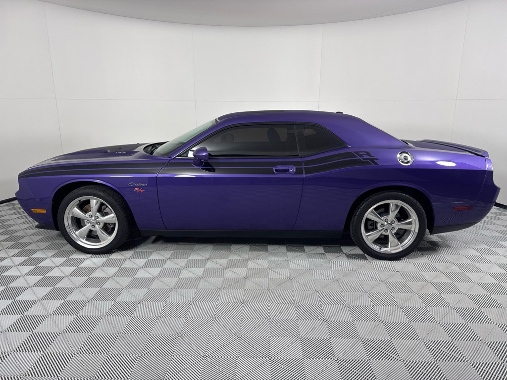 2010 Dodge Challenger Image 9