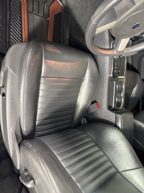 2010 Dodge Challenger Image 14