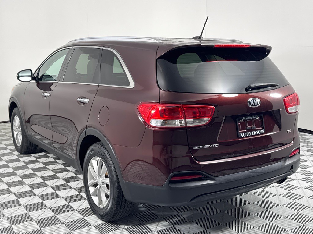2017 Kia Sorento Image 7