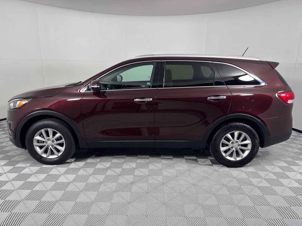 2017 Kia Sorento Image 9
