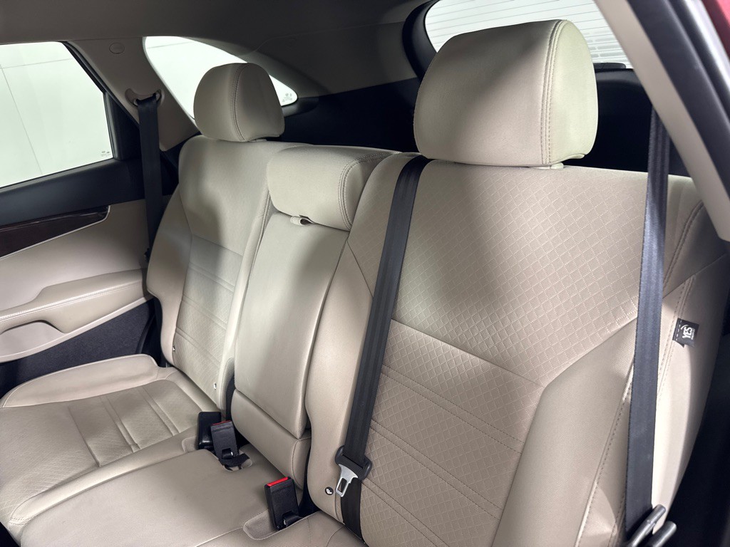 2017 Kia Sorento Image 22