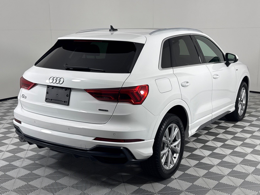 2021 Audi Q3 Image 5