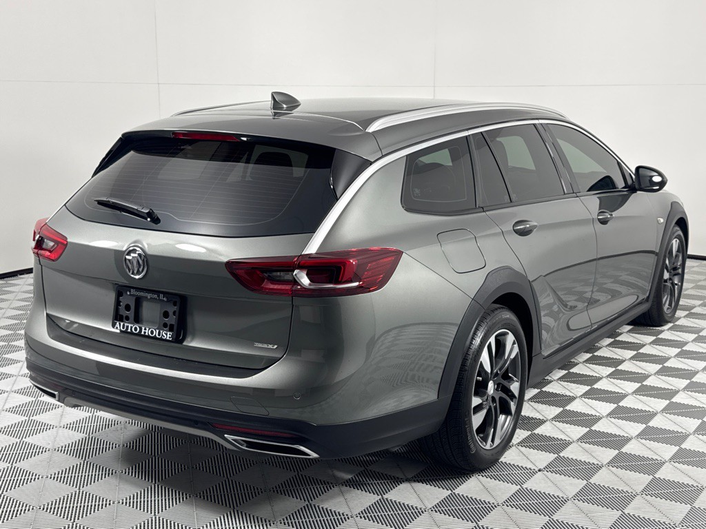 2018 Buick Regal Image 5