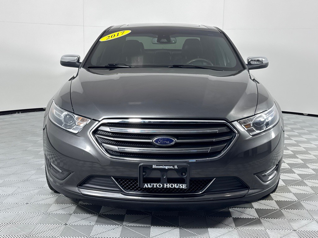 2017 Ford Taurus Image 11