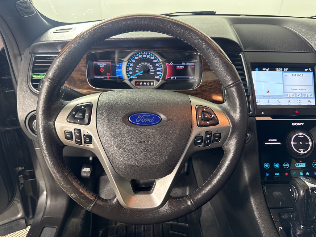 2017 Ford Taurus Image 17