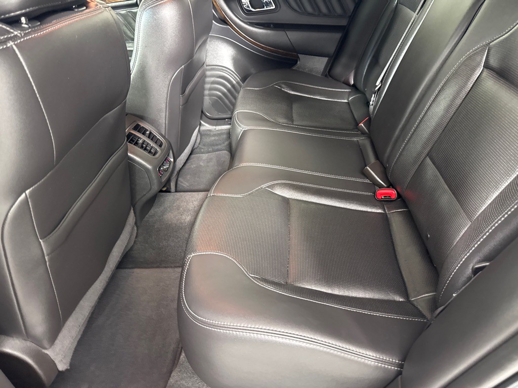 2017 Ford Taurus Image 21