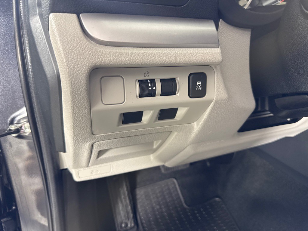 2016 Subaru Forester Image 15