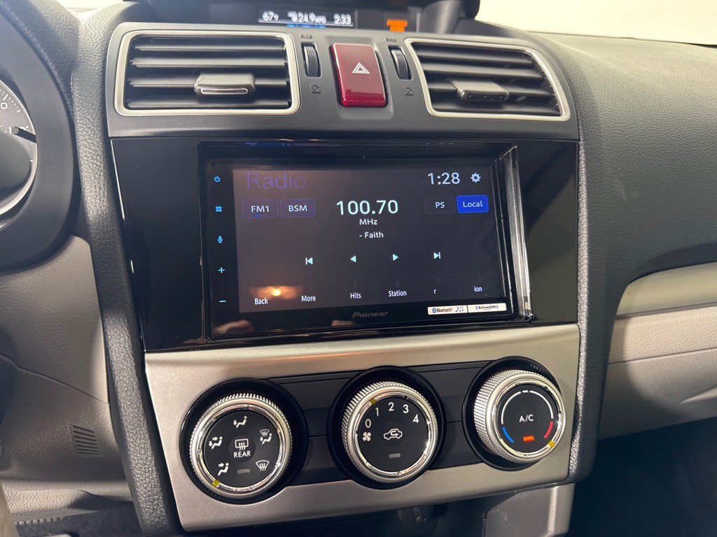 2016 Subaru Forester Image 18
