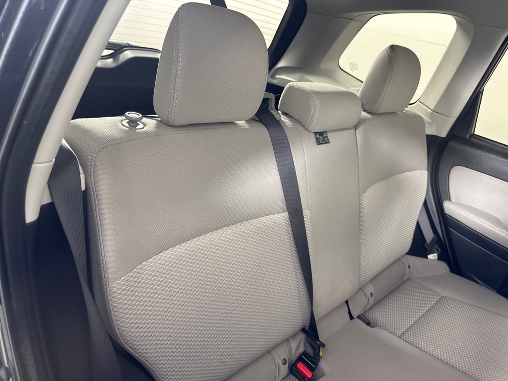 2016 Subaru Forester Image 24