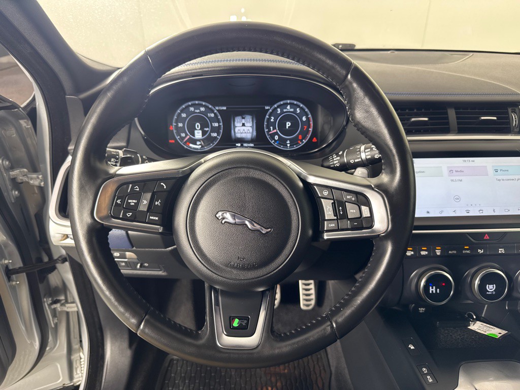 2019 Jaguar E-pace Image 17