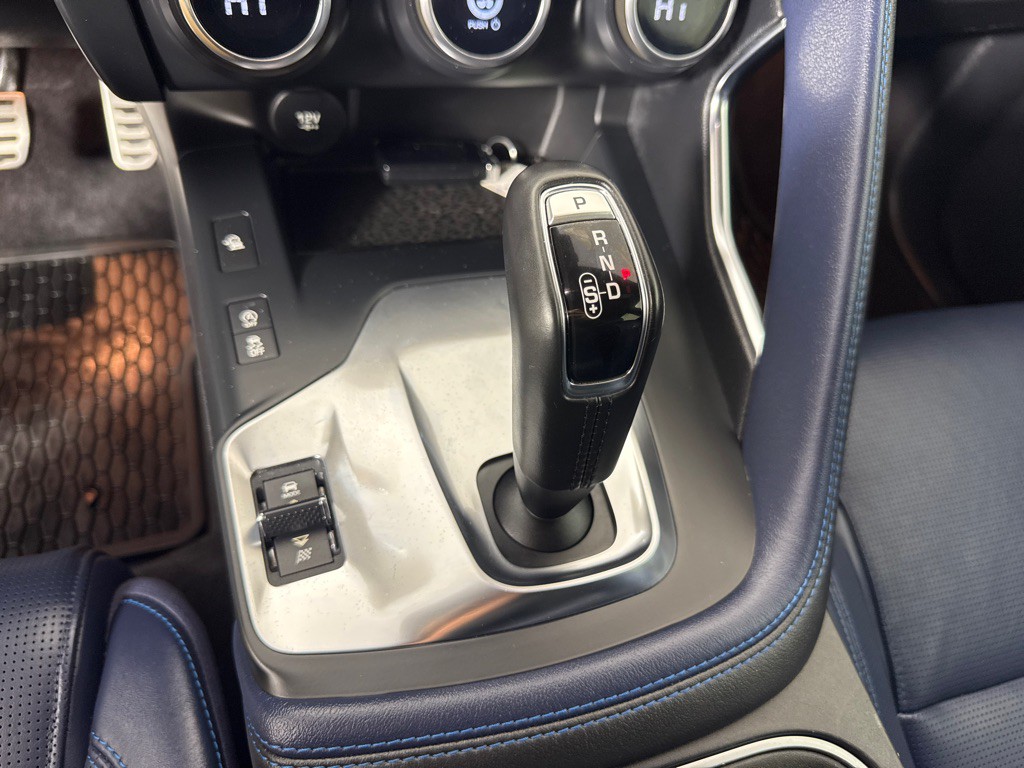 2019 Jaguar E-pace Image 22