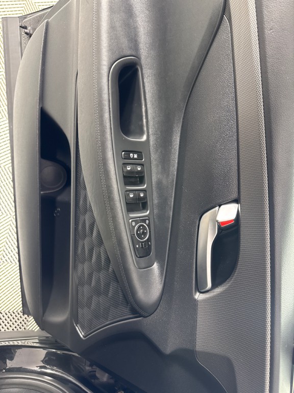 2019 Hyundai Santa Fe Image 12
