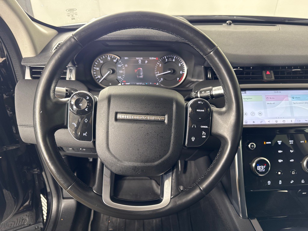 2020 Land Rover Discovery Sport Image 18
