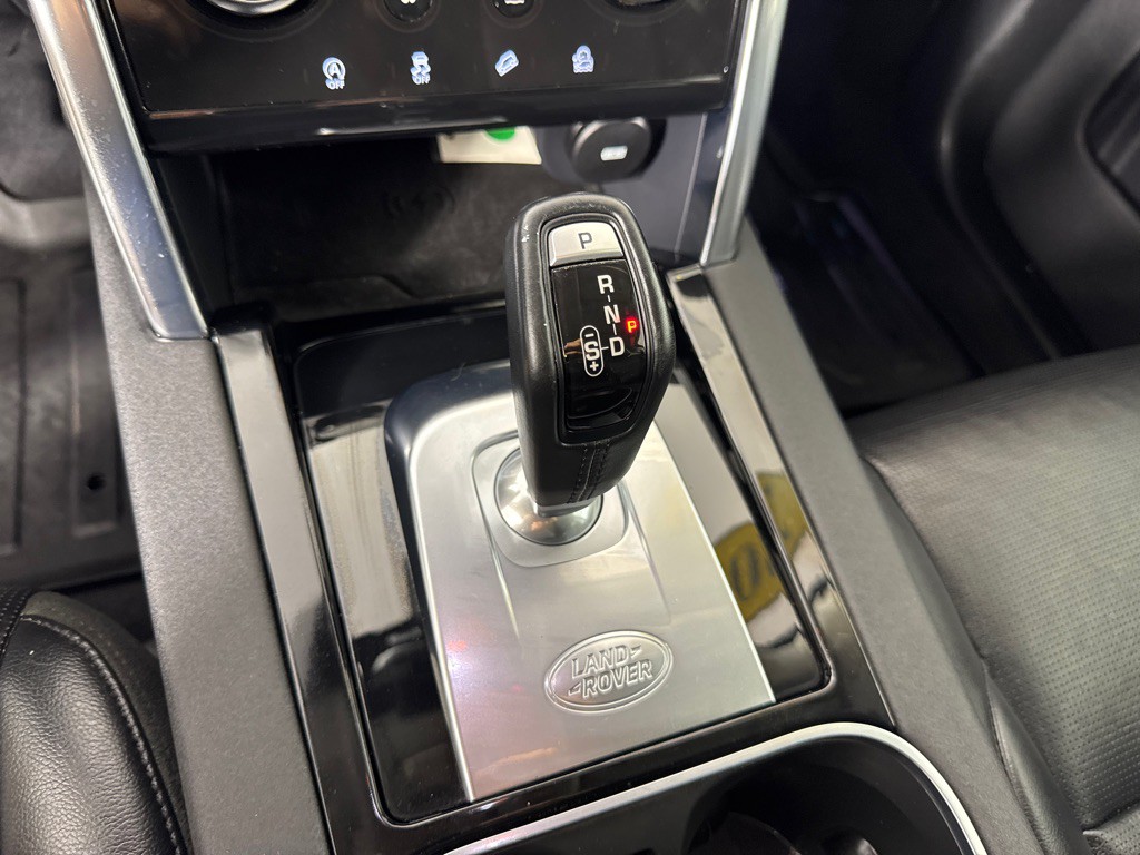 2020 Land Rover Discovery Sport Image 22