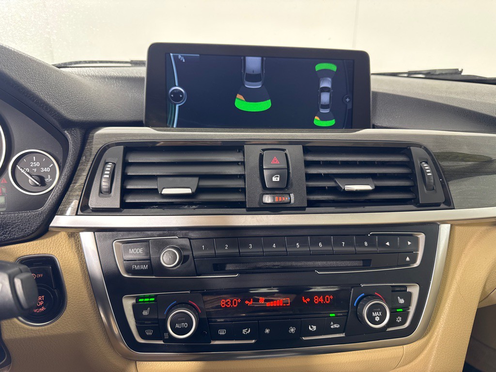 2012 BMW 3 Series Image 18