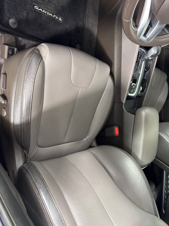 2020 Hyundai Santa Fe Image 13