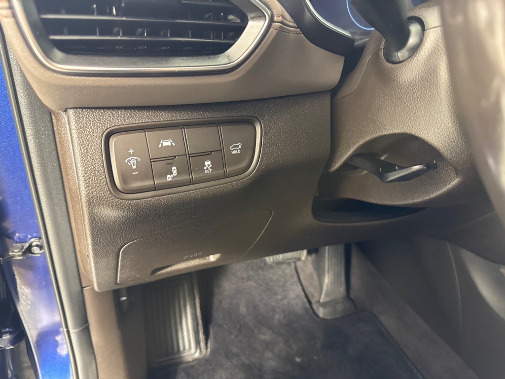 2020 Hyundai Santa Fe Image 16