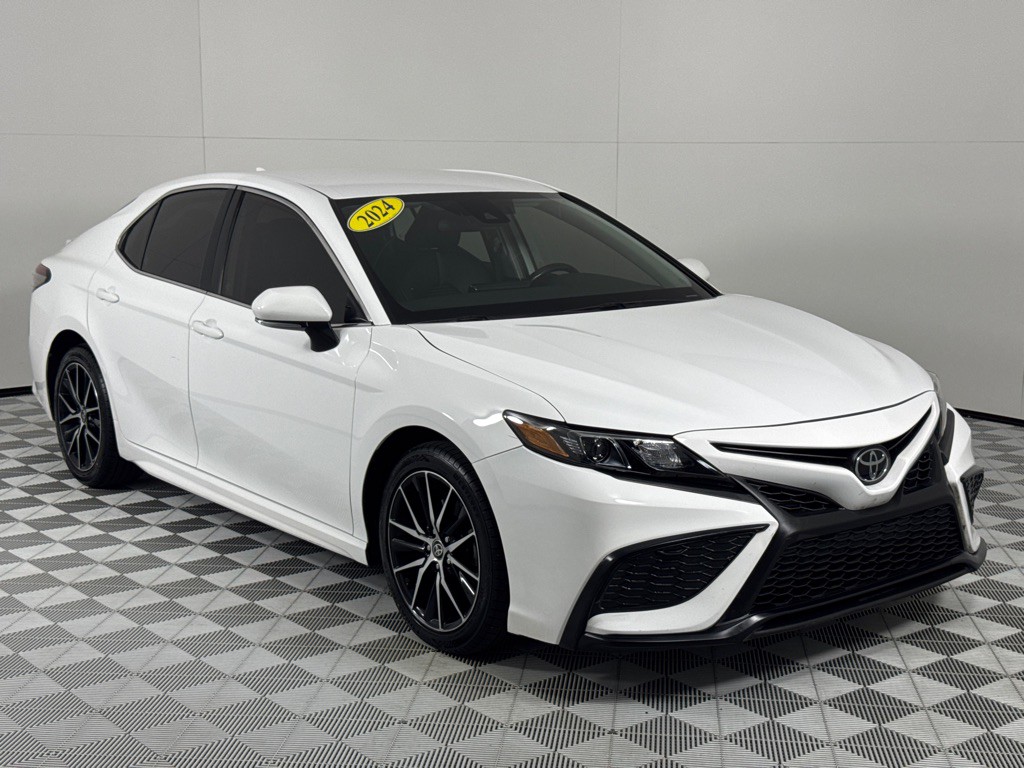 2024 Toyota Camry Image 3