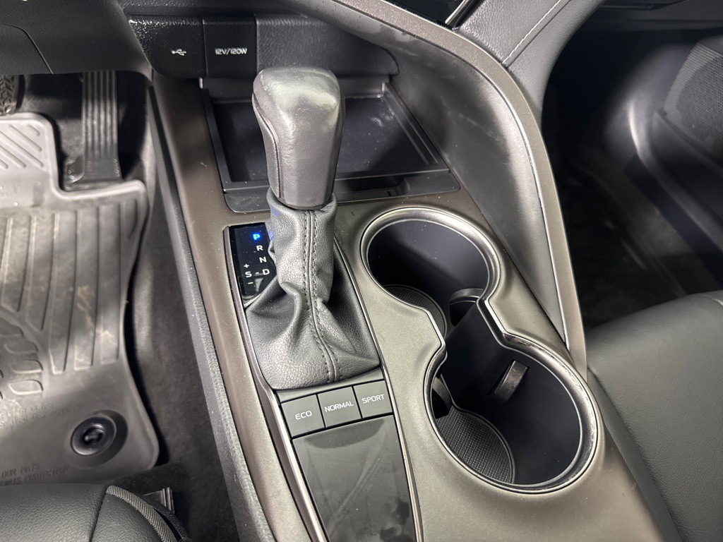 2024 Toyota Camry Image 19