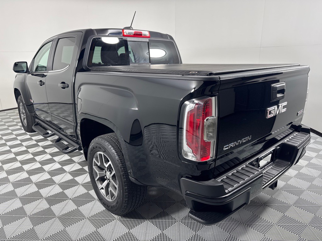 2017 GMC Canyon Image 8
