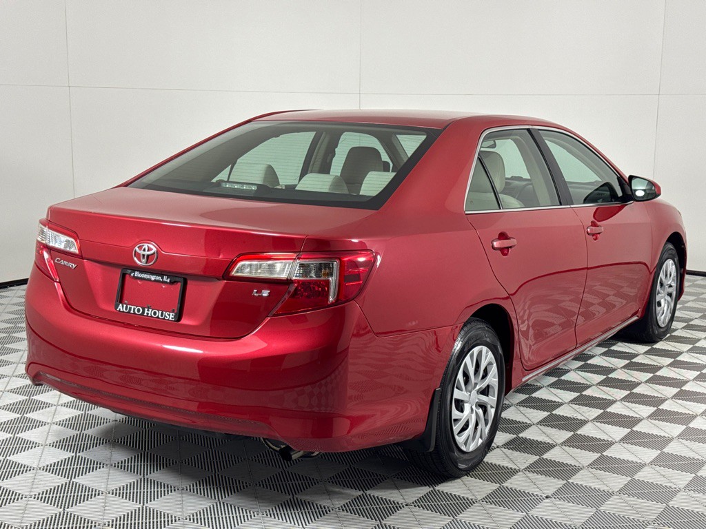 2013 Toyota Camry Image 5