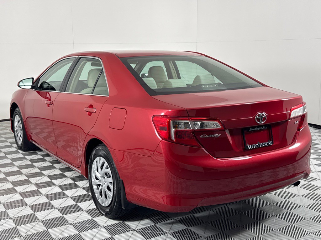 2013 Toyota Camry Image 7