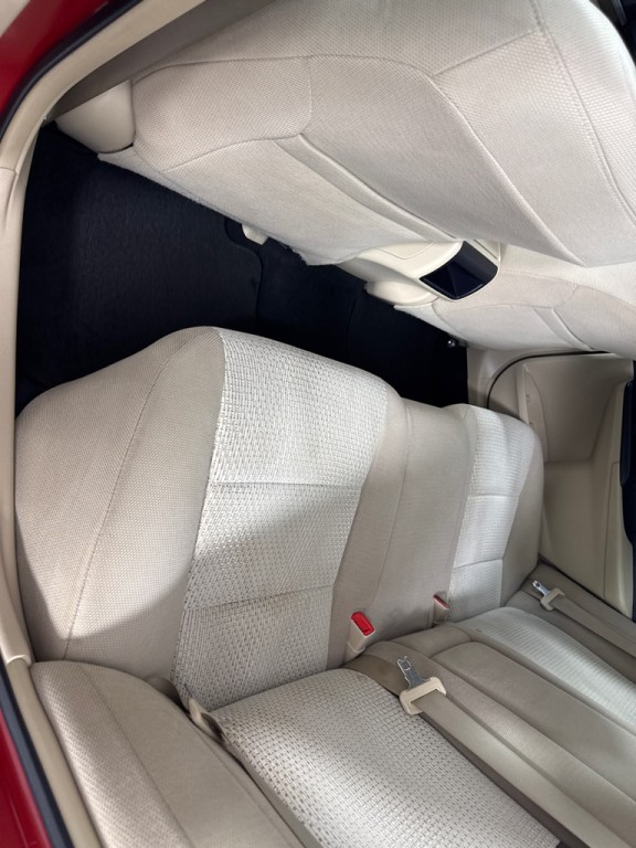 2013 Toyota Camry Image 17