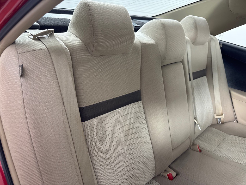 2013 Toyota Camry Image 20