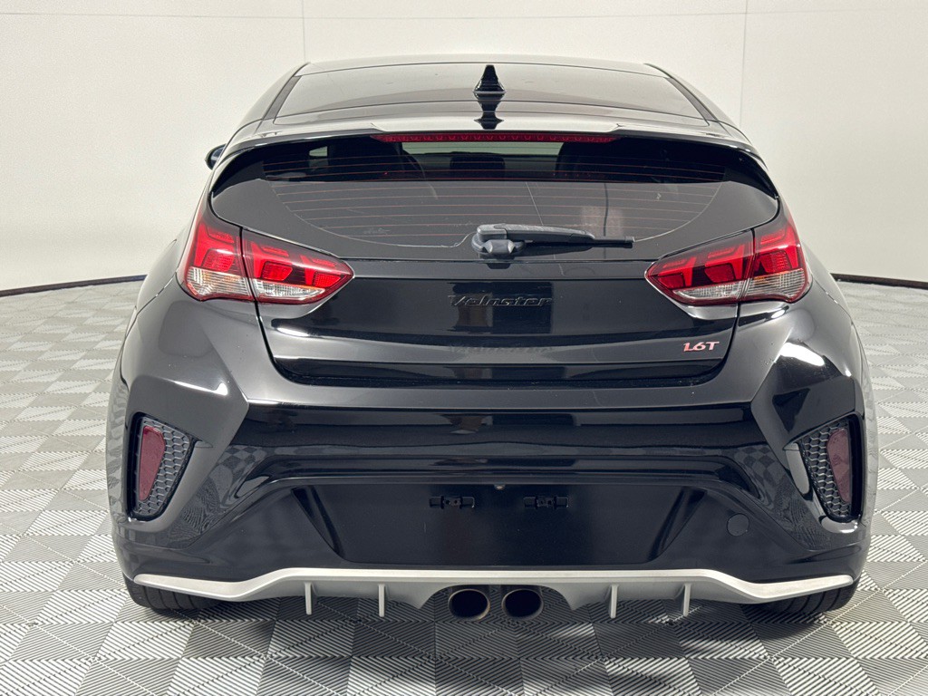 2019 Hyundai Veloster Image 6