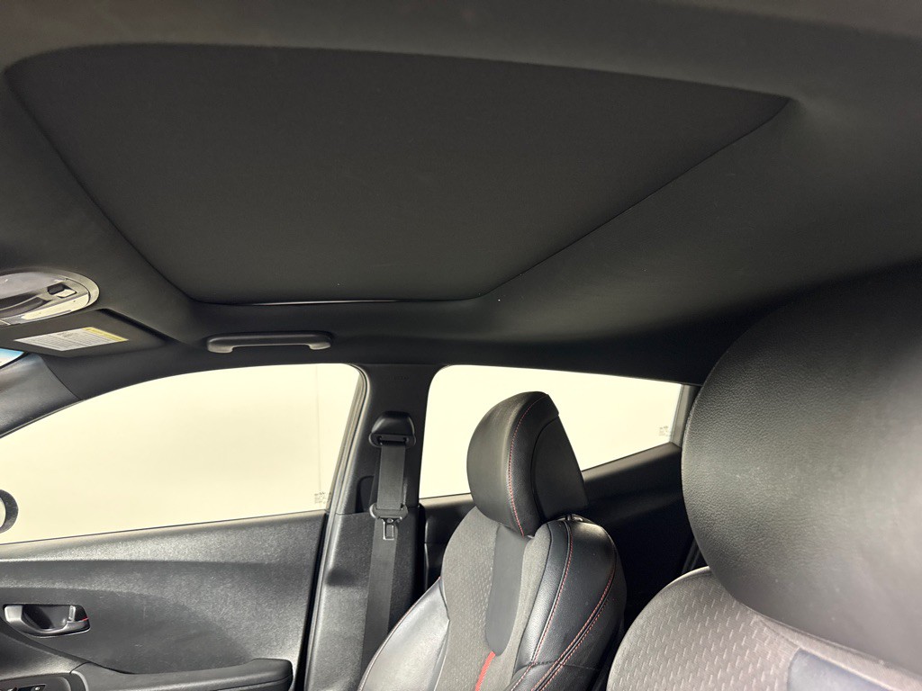 2019 Hyundai Veloster Image 15