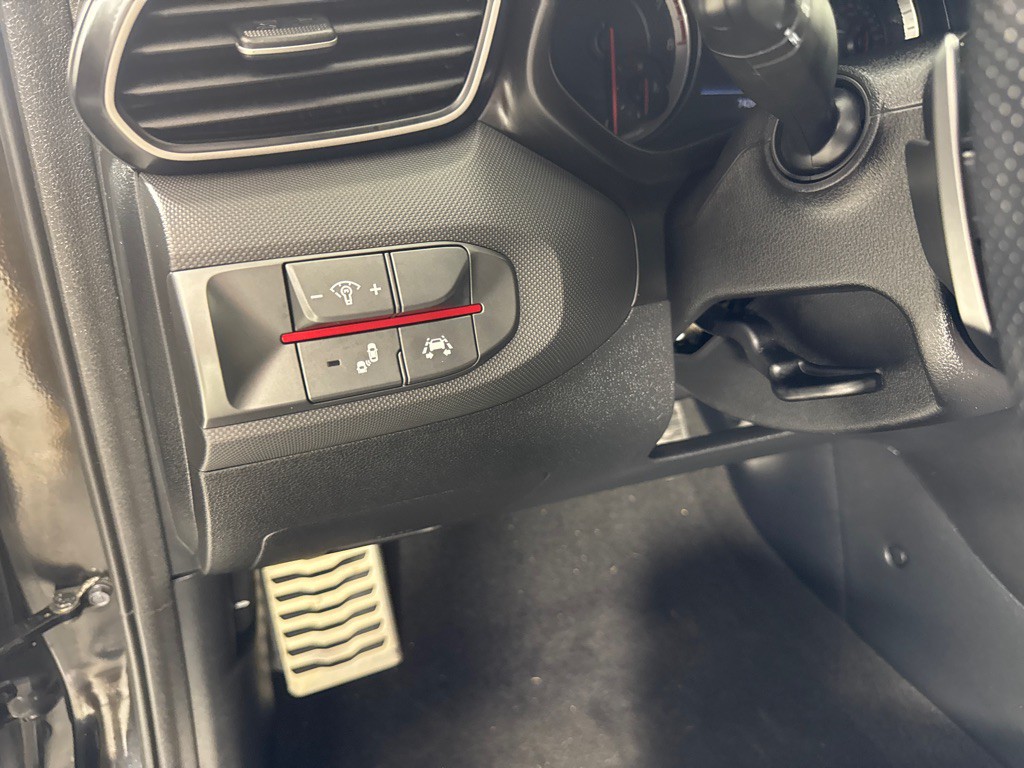 2019 Hyundai Veloster Image 16