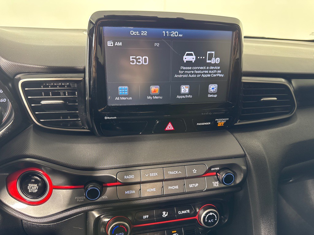 2019 Hyundai Veloster Image 18