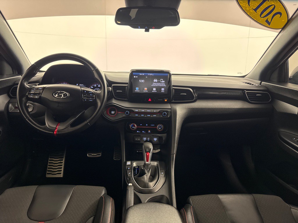 2019 Hyundai Veloster Image 27