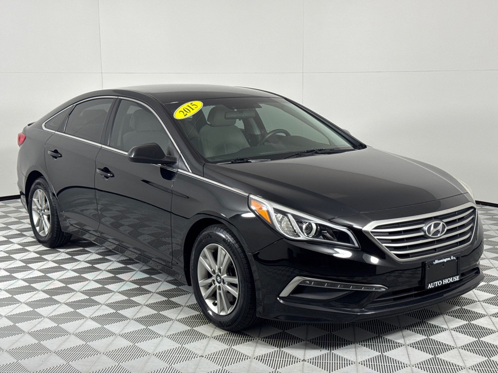 2015 Hyundai Sonata Image 3