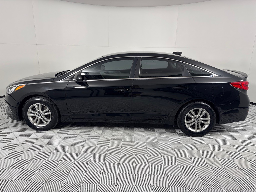 2015 Hyundai Sonata Image 9