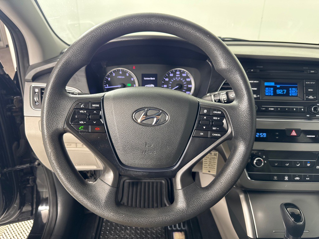2015 Hyundai Sonata Image 17