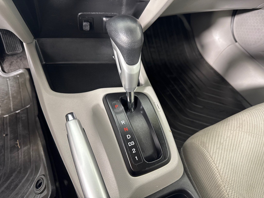 2012 Honda Civic Image 17