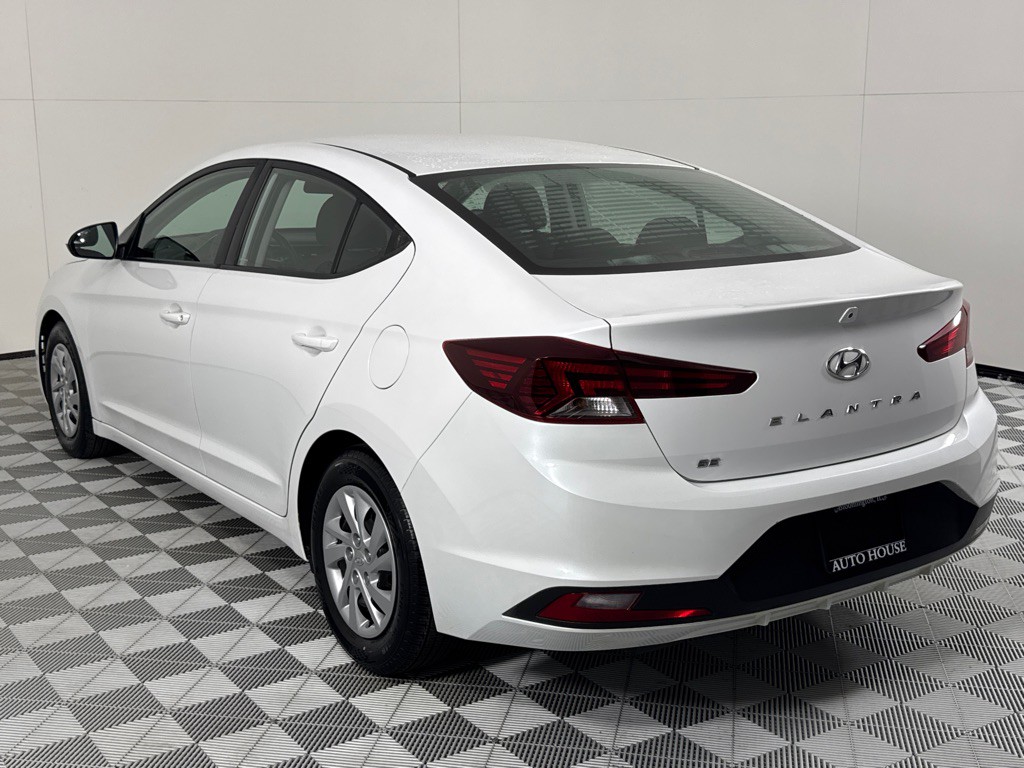 2019 Hyundai Elantra Image 7