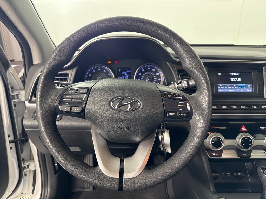 2019 Hyundai Elantra Image 15