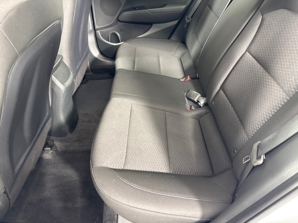 2019 Hyundai Elantra Image 19