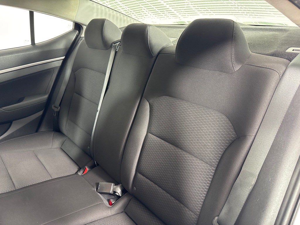 2019 Hyundai Elantra Image 20