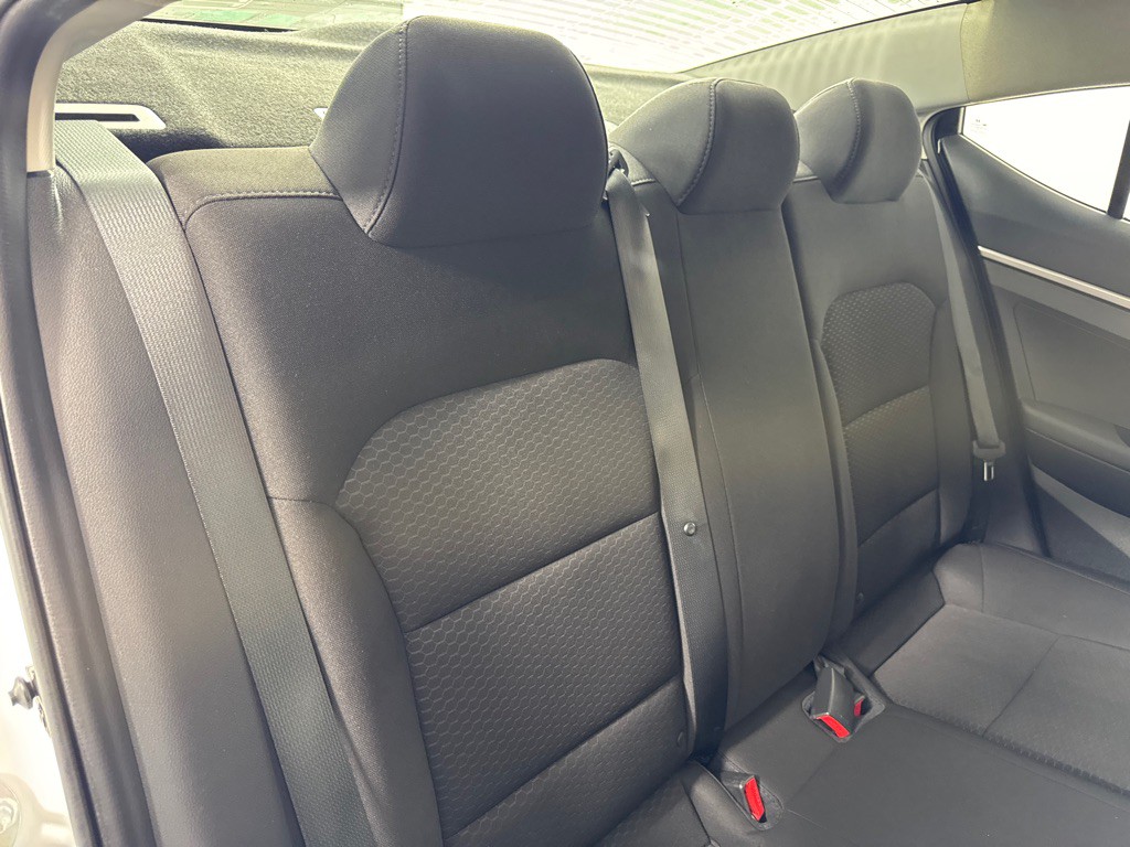 2019 Hyundai Elantra Image 22