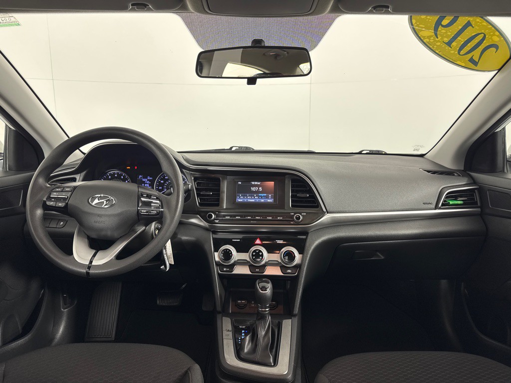 2019 Hyundai Elantra Image 25