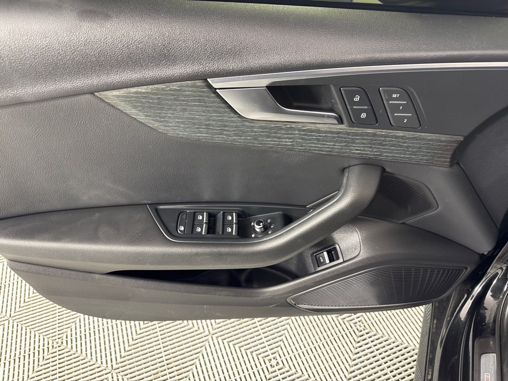 2018 Audi A4 Image 12