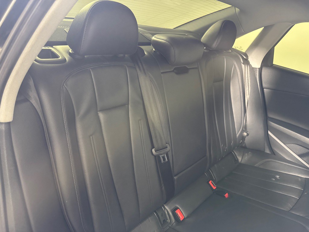 2018 Audi A4 Image 25