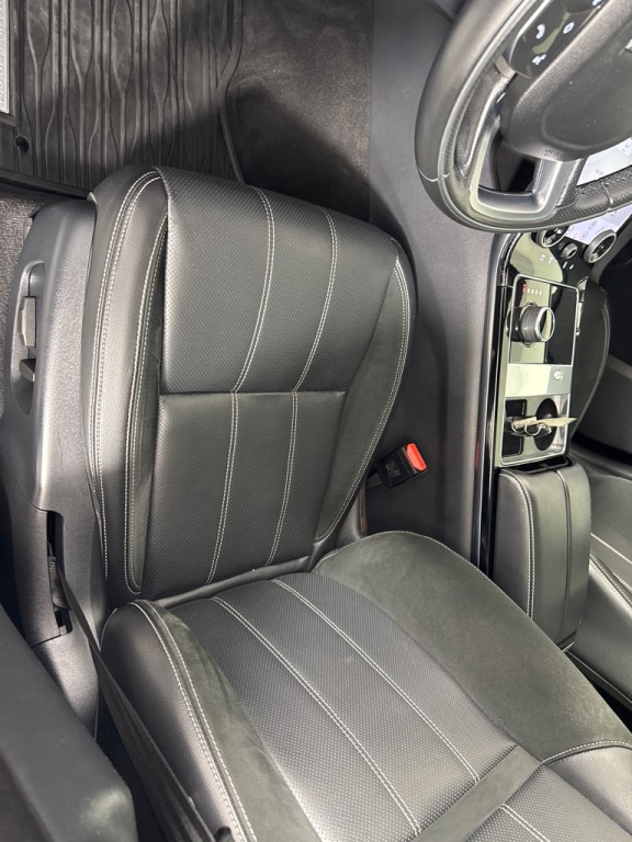 2018 Land Rover Range Rover Image 14