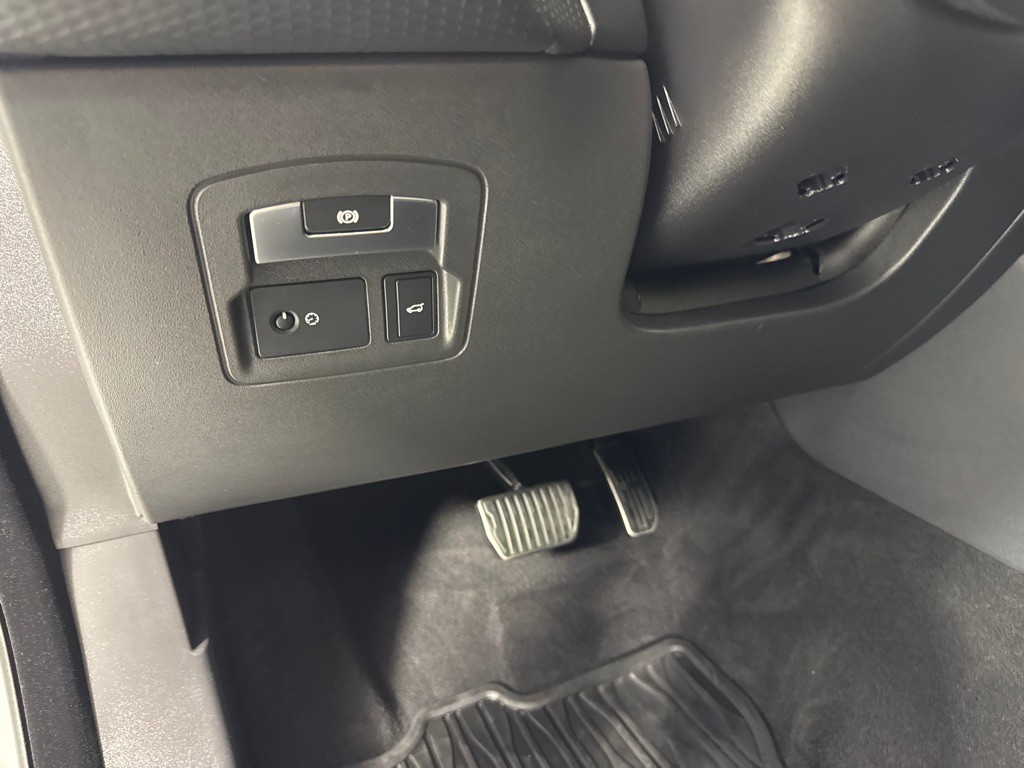 2018 Land Rover Range Rover Image 17