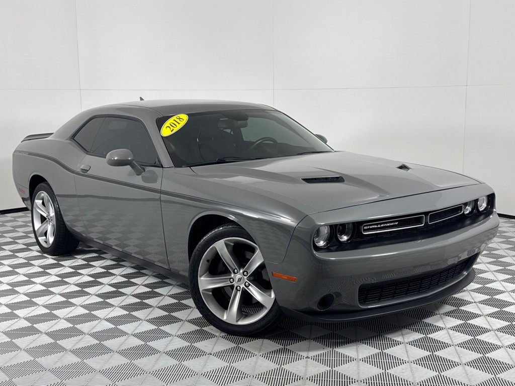 2018 Dodge Challenger Image 2